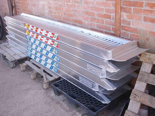 Loading ramp Photo 1