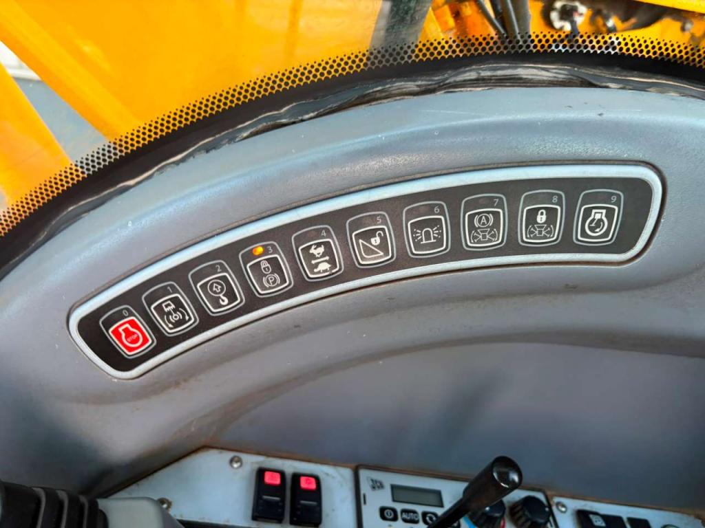 JCB JS175W Photo 22