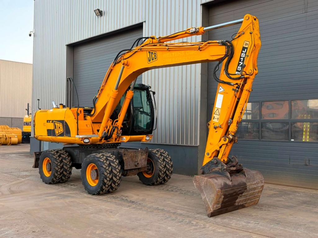 JCB JS175W Photo 7