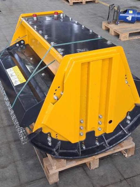Excavator / Mini excavator shredder Photo 1