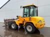Volvo L30B - Bucket + Forks / Quick Coupler Photo 4 thumbnail
