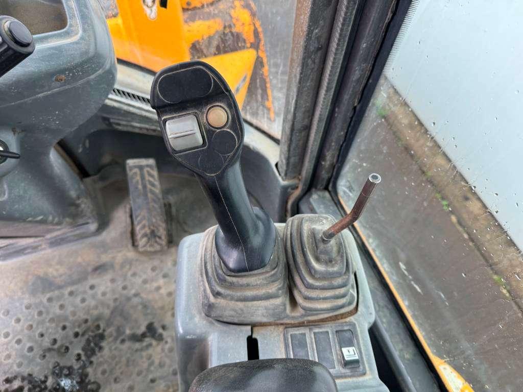 Volvo L30B - Bucket + Forks / Quick Coupler Photo 11