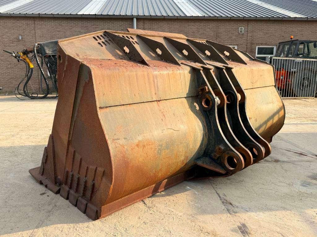 Caterpillar 988 Bucket - Good Overall Condition Photo 7