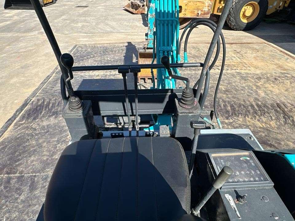 Kobelco SK 27 Photo 15