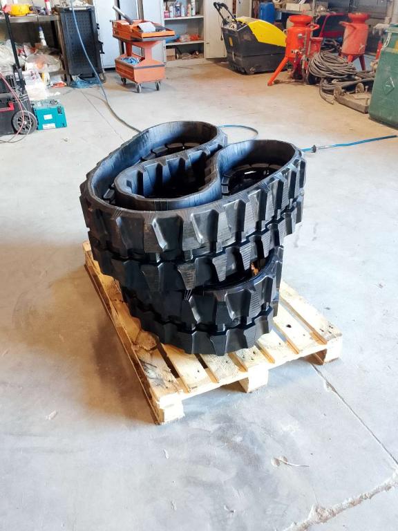 USCO ITR Rubber tracks Photo 2