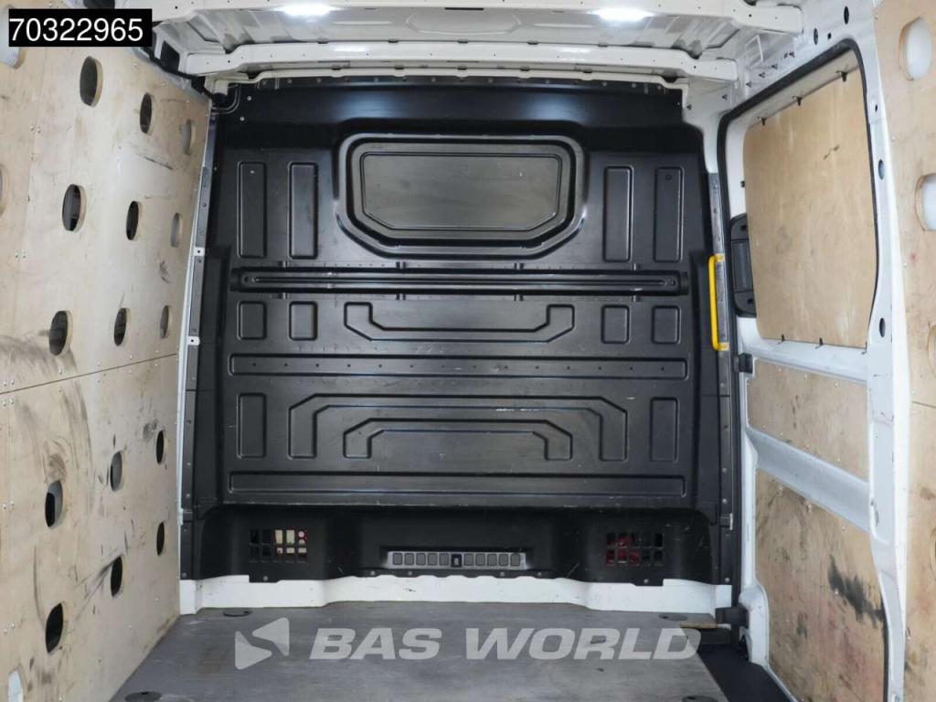 Volkswagen Crafter 140pk Laag Dak L3H2 ACC Navi Airco Parkeersensoren v+a Imperiaal Euro6 L2H1 A/C Photo 10