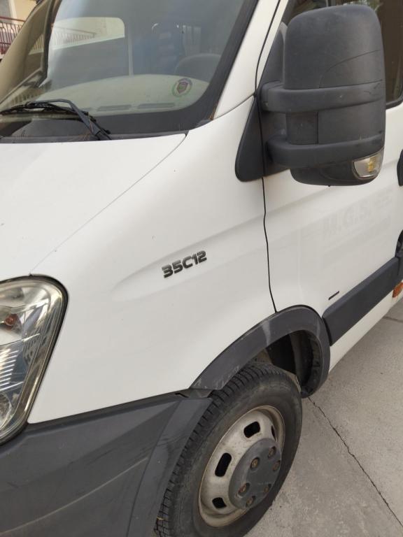 Iveco 35-12 Daily Photo 5