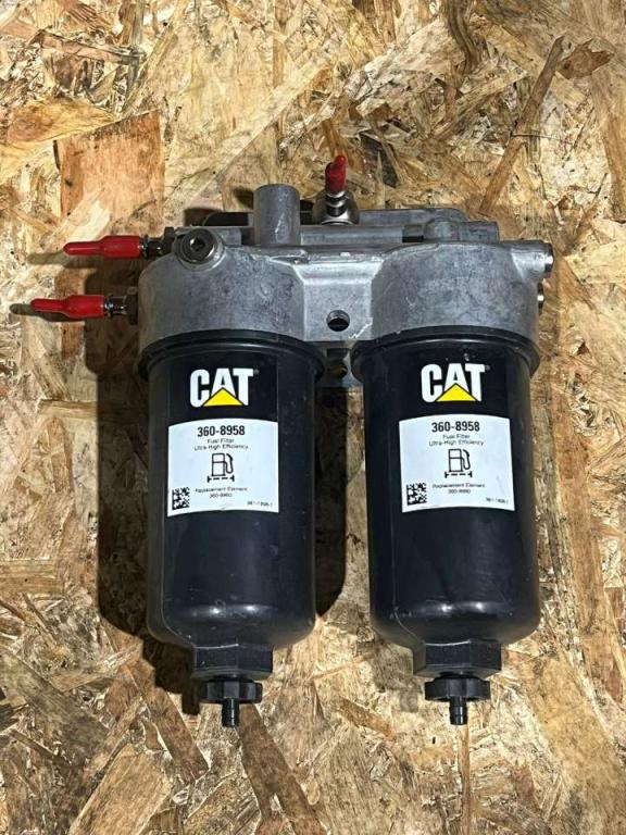 Diesel fuel filter for Caterpillar Photo 1