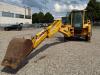 Komatsu WB93R-2 Photo 5 thumbnail