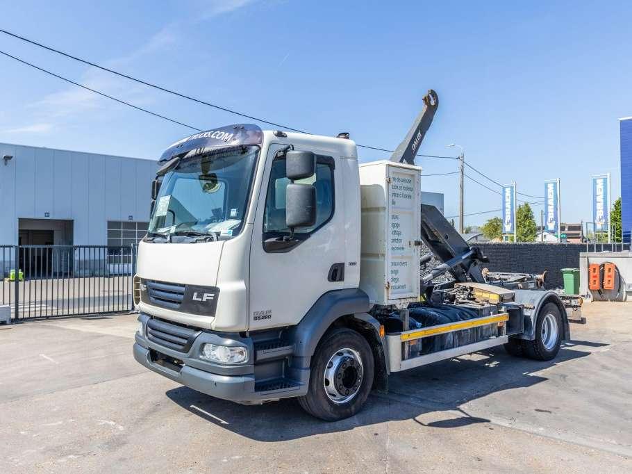 Daf CF55.220 Photo 1