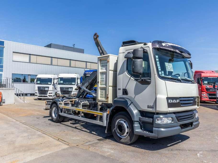 Daf CF55.220 Photo 2
