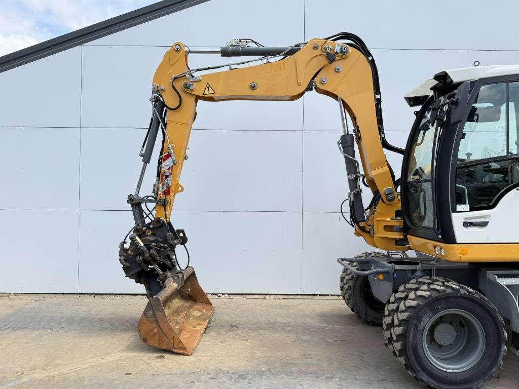 Liebherr A910 - Blade / Auto Greasing / Quick Coupler Photo 16