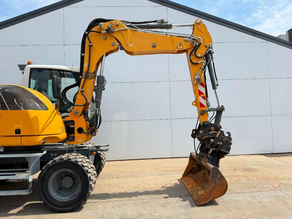 Liebherr A910 - Blade / Auto Greasing / Quick Coupler Photo 17