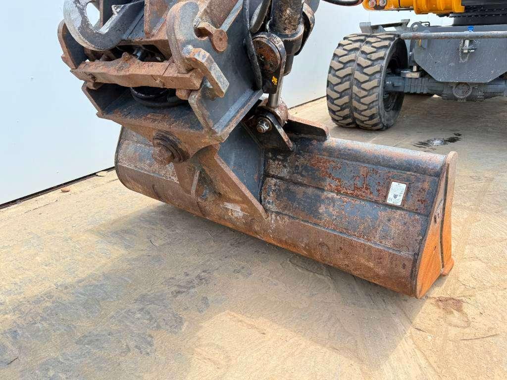 Liebherr A910 - Blade / Auto Greasing / Quick Coupler Photo 20