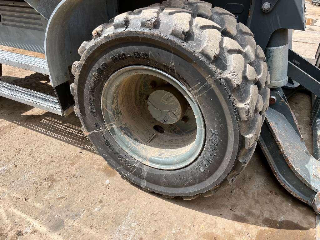 Liebherr A910 - Blade / Auto Greasing / Quick Coupler Photo 27