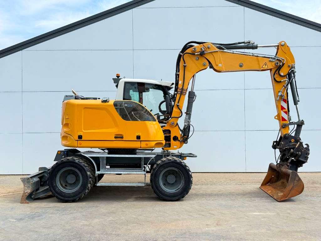 Liebherr A910 - Blade / Auto Greasing / Quick Coupler Photo 6