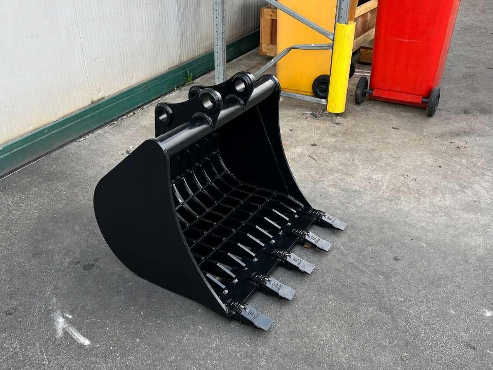 Skeleton bucket Photo 3
