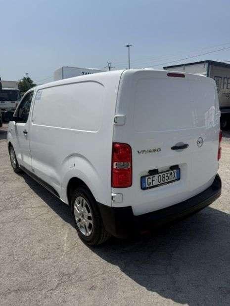 Opel Vivaro Photo 4