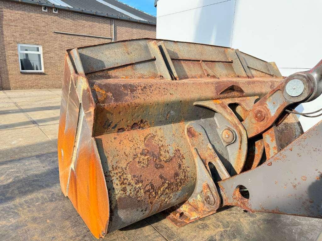 Volvo L150G - Automatic Greasing / CDC Steering Photo 23