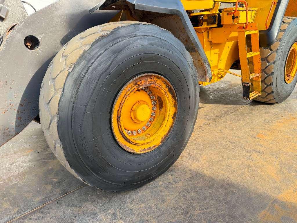 Volvo L150G - Automatic Greasing / CDC Steering Photo 26