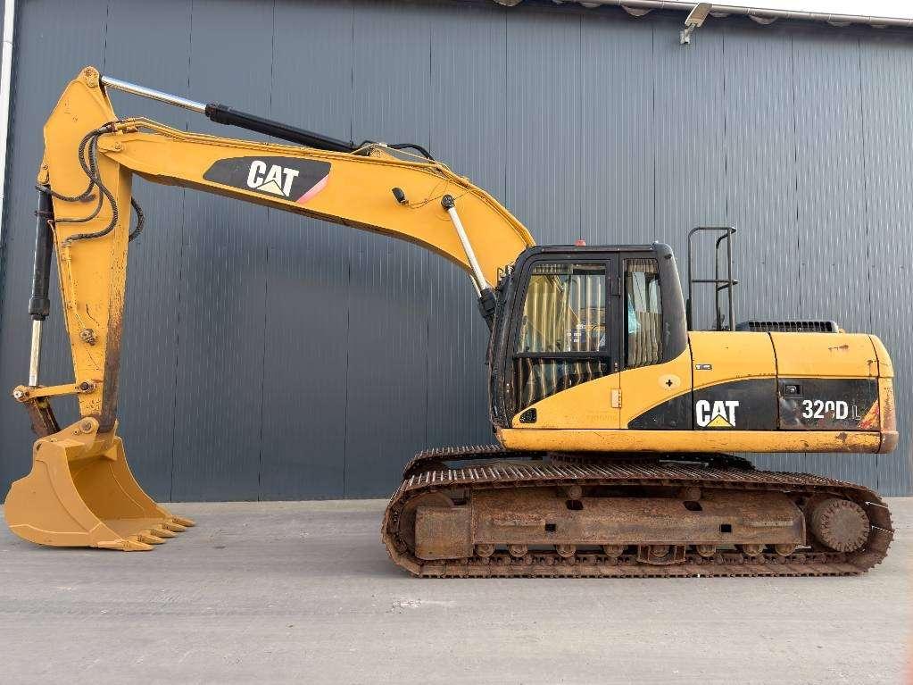 Caterpillar 320D L Photo 2