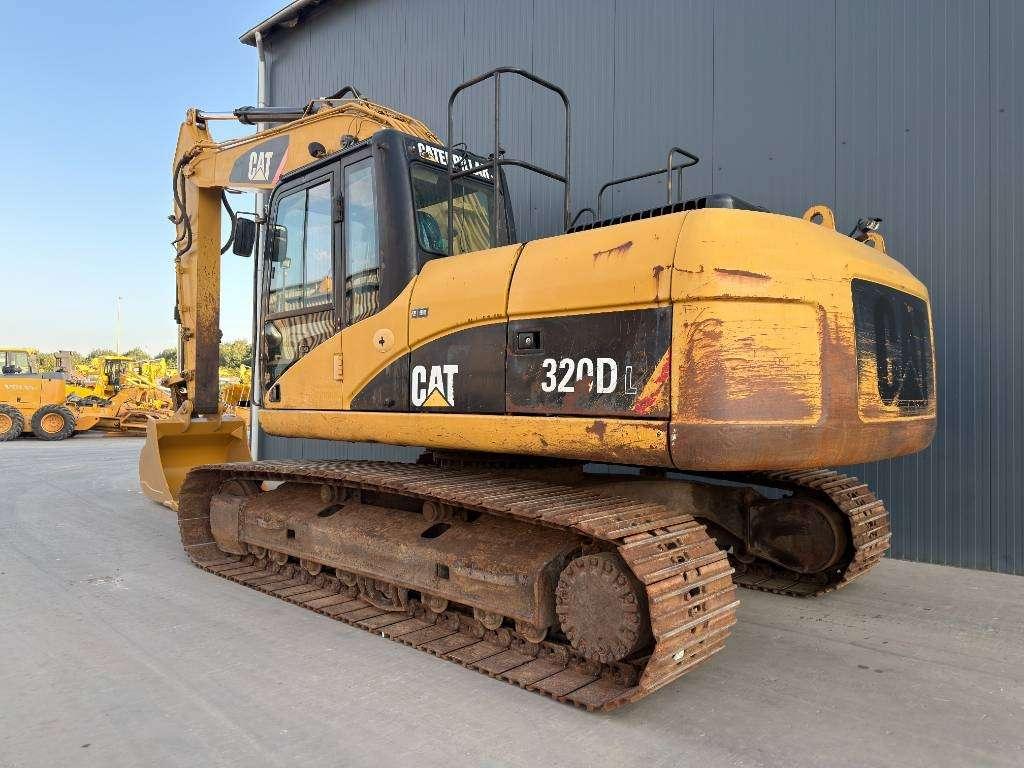 Caterpillar 320D L Photo 3