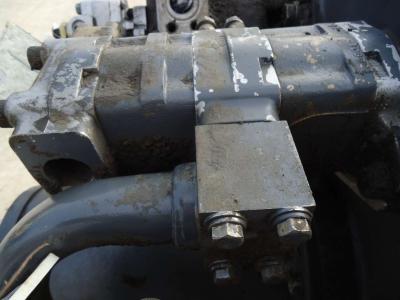 Transmission hydraulic pump for Fiat Kobelco W270 sold by OLM 90 Srl