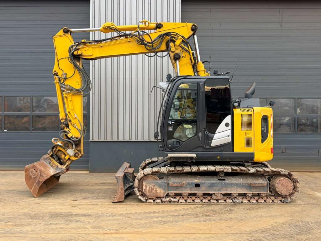 Hitachi ZX135US-6 Photo 1