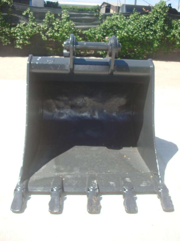 Digging bucket Photo 1