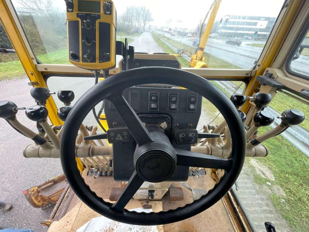 Caterpillar 140H CE Photo 18