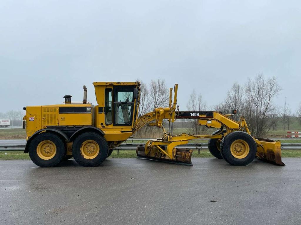Caterpillar 140H CE Photo 6