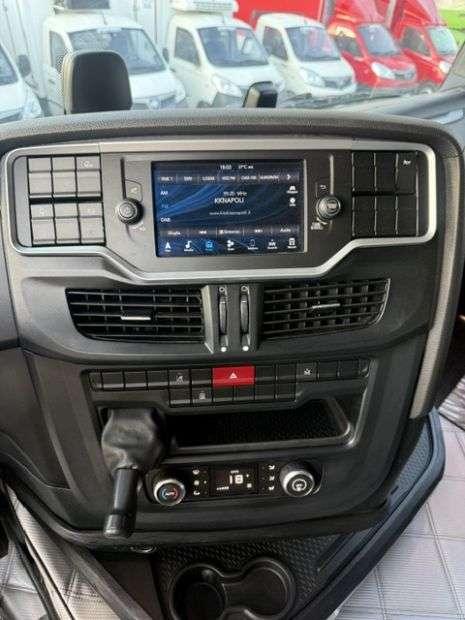 Iveco S-WAY Photo 7