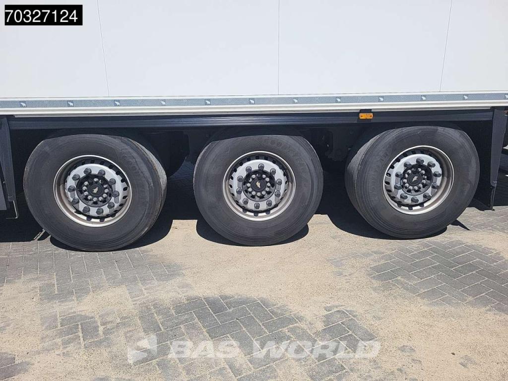 Schmitz SCB*S3 3 axles Doppelstock Palletkist Photo 15