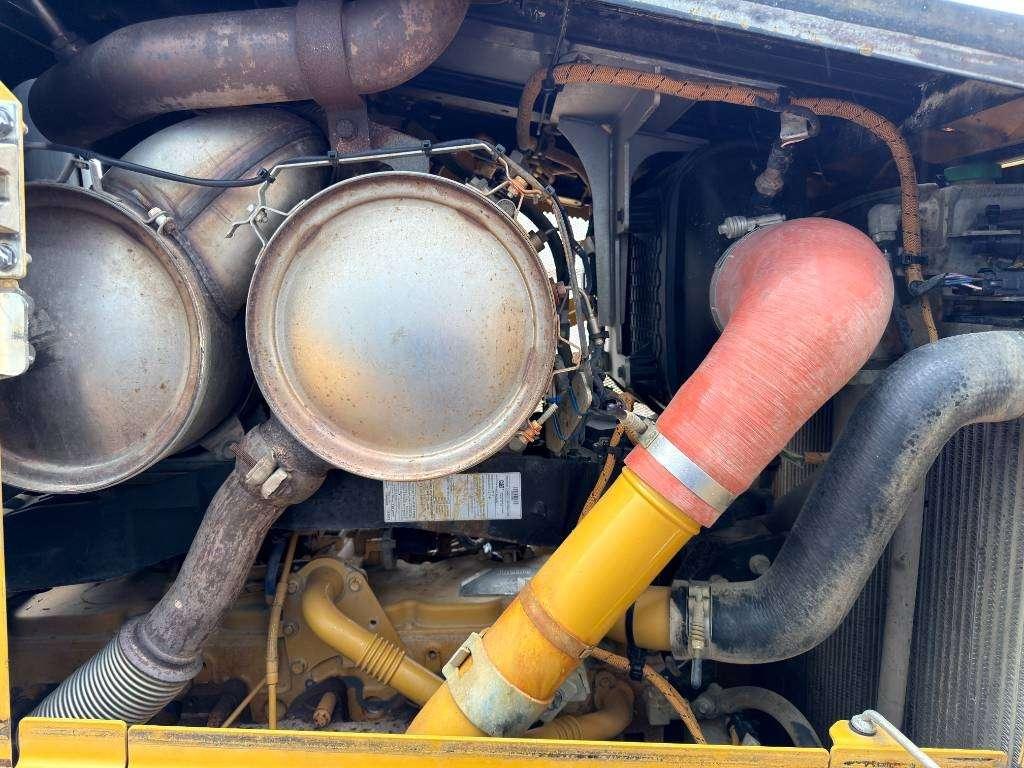 Caterpillar D5 LGP Photo 29