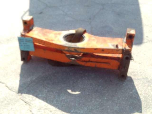 Rear axle support for Fiat Hitachi W170 Photo 2