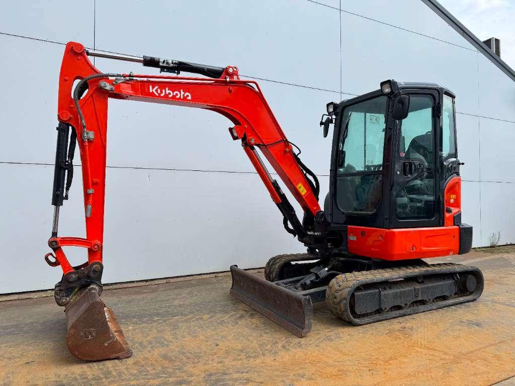 Kubota KX037-4 - Hammer Lines / Quick Coupler Photo 2