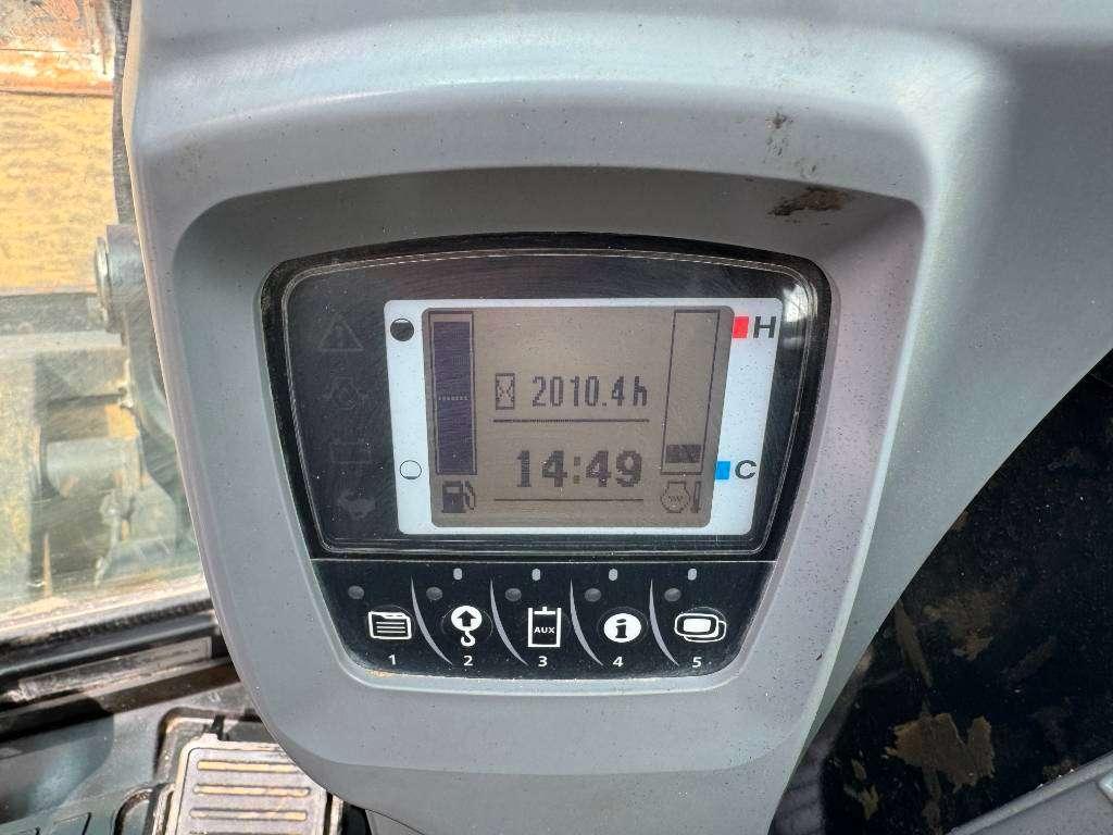 Kubota KX037-4 - Hammer Lines / Quick Coupler Photo 29