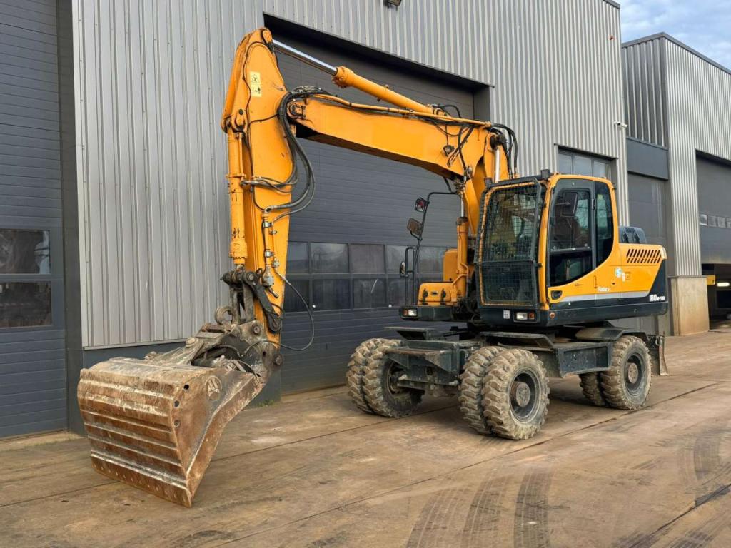 Hyundai Robex 180W-9A Photo 2