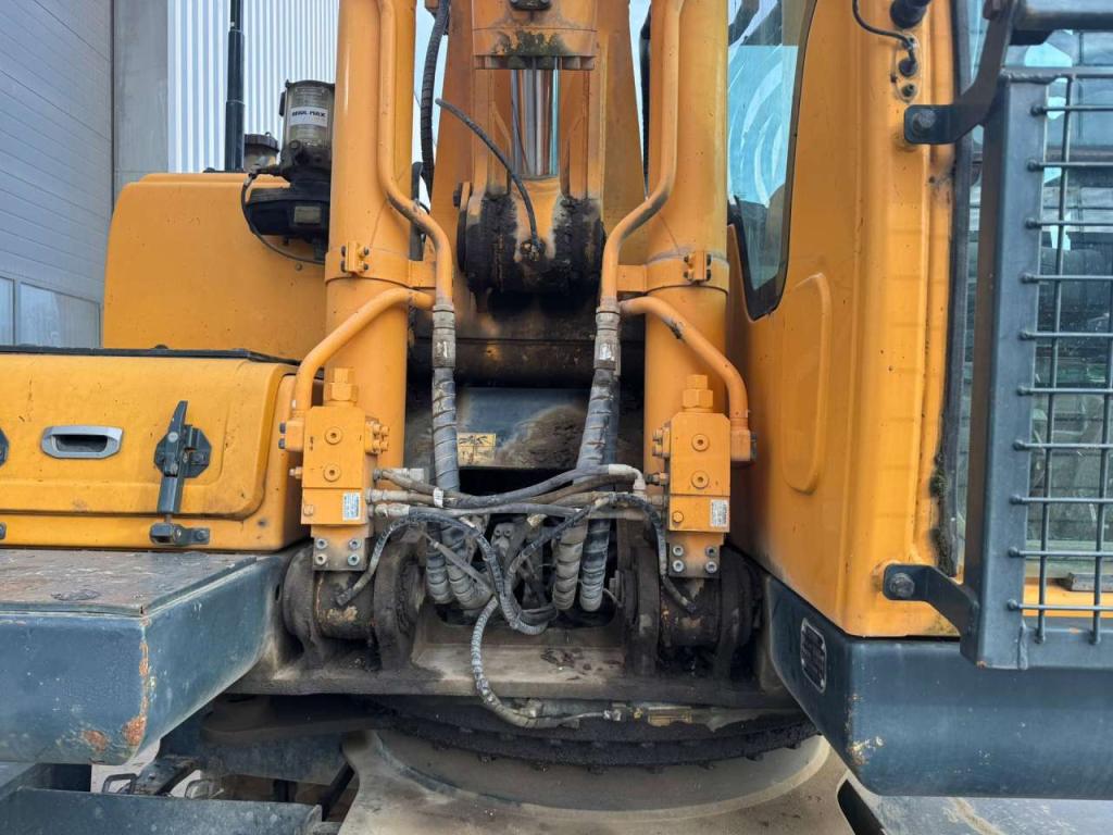 Hyundai Robex 180W-9A Photo 21