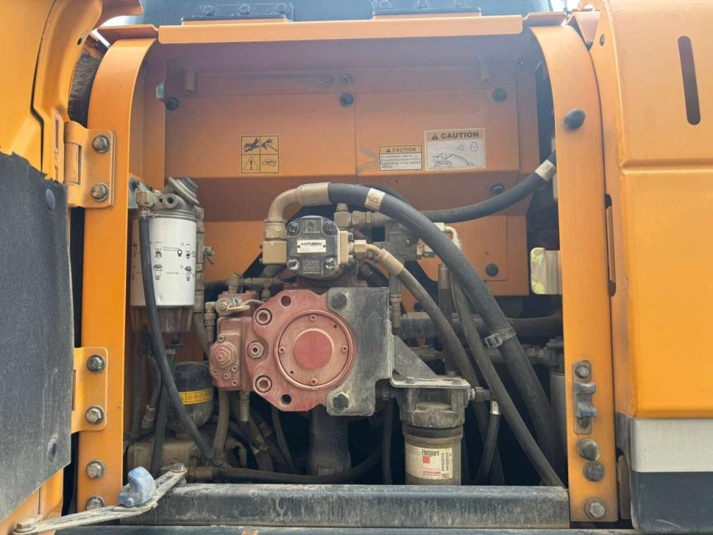 Hyundai Robex 180W-9A Photo 22