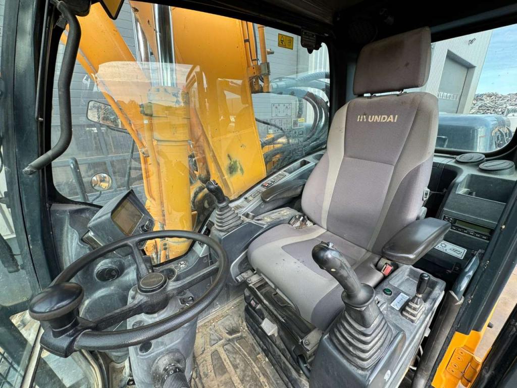 Hyundai Robex 180W-9A Photo 25