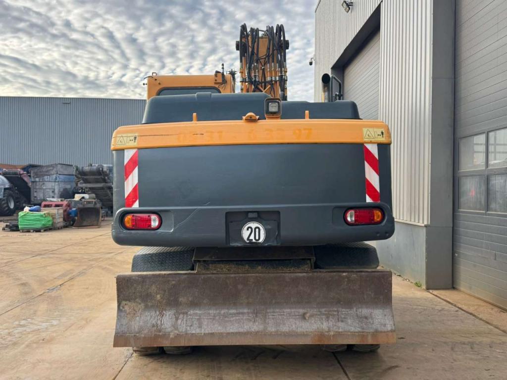 Hyundai Robex 180W-9A Photo 4