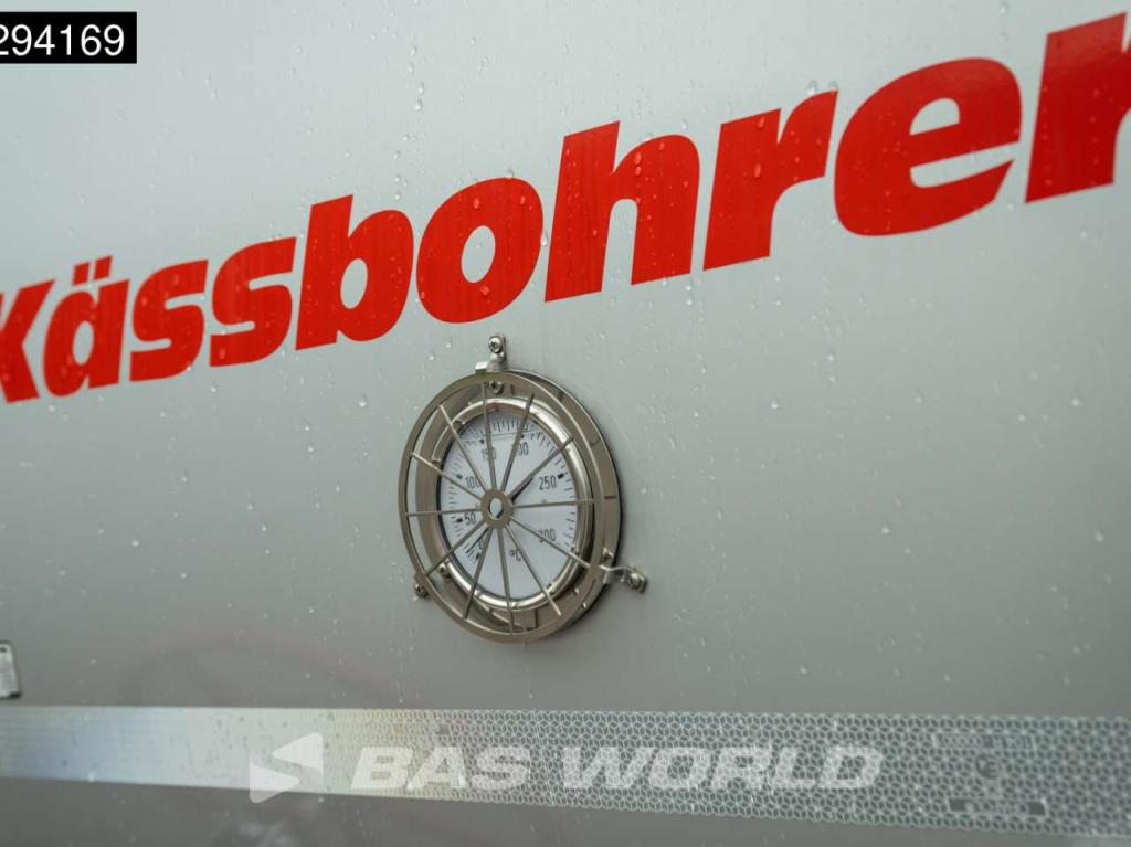 Kässbohrer STB 3 axles New! 32.000L Bitumen Photo 11