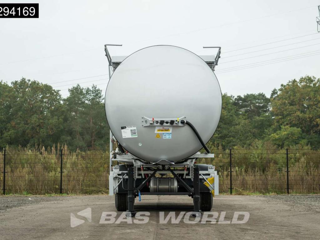 Kässbohrer STB 3 axles New! 32.000L Bitumen Photo 6