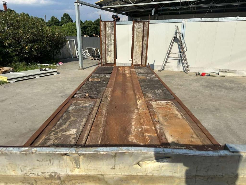 Bertoja Flatbed semi-trailer Photo 8