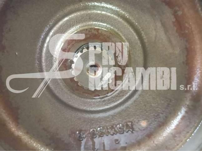 Swing motor for New Holland E 215/245 C Photo 3