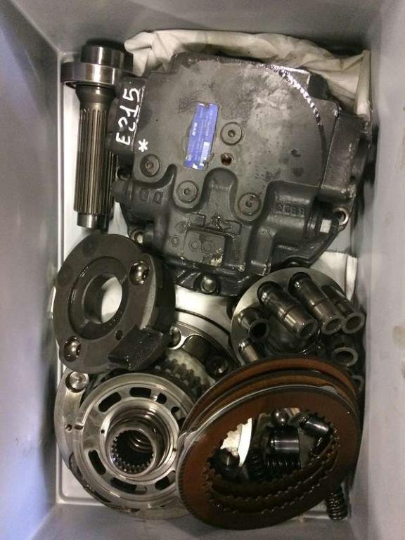Track motor for New Holland E 215 Photo 1