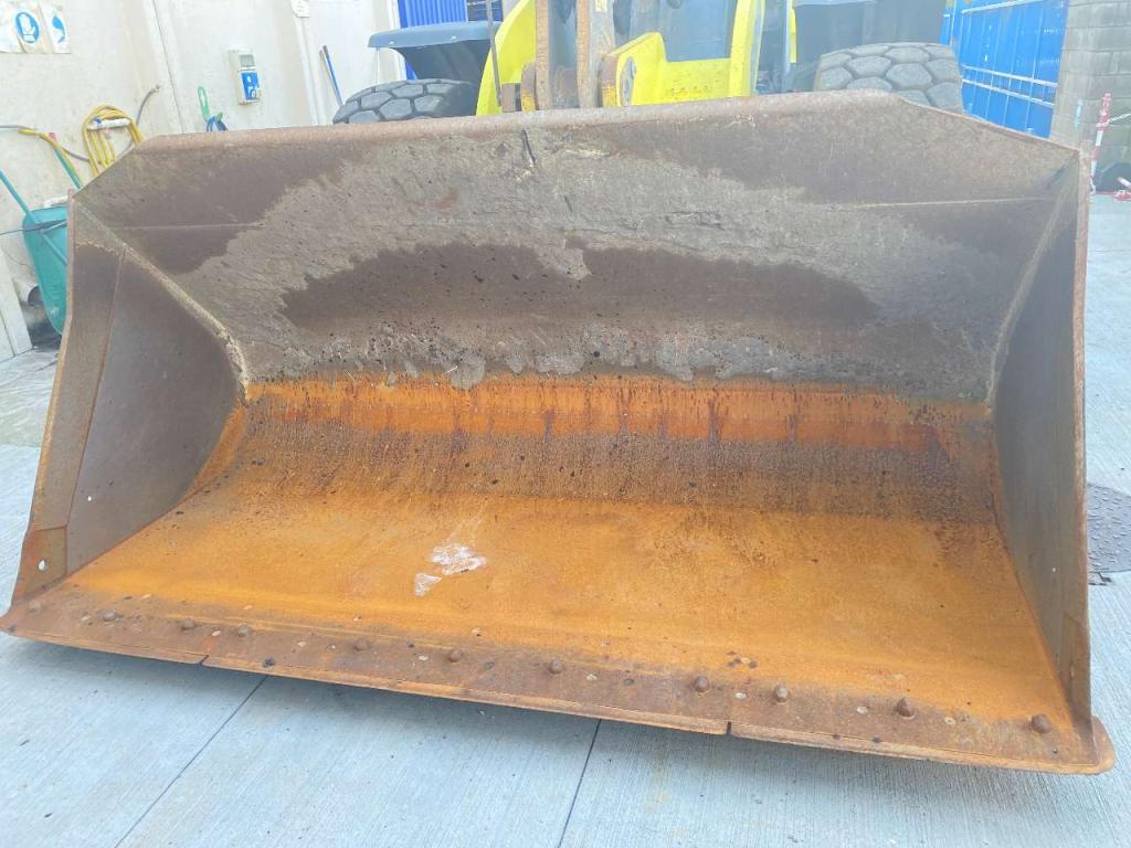 Case 821G Photo 3