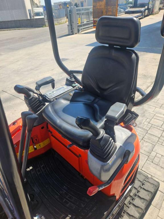 Kubota u17-3a Photo 12
