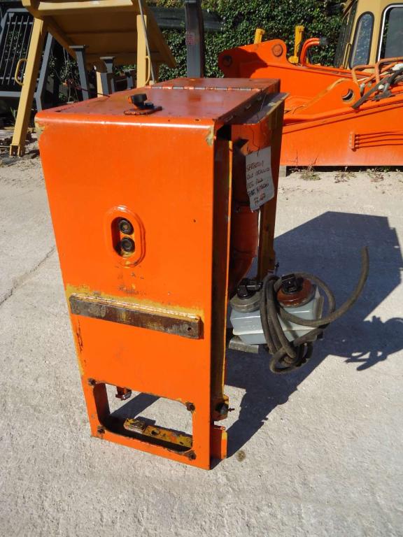 Oil tank for Fiat Hitachi FR160 Photo 3